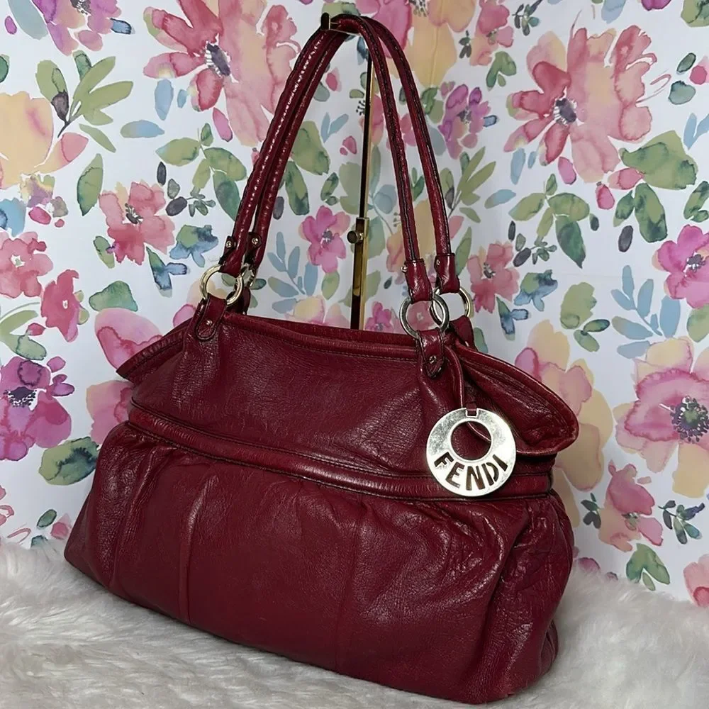 💯Authentic Fendi Hobo Leather Handbag🍀